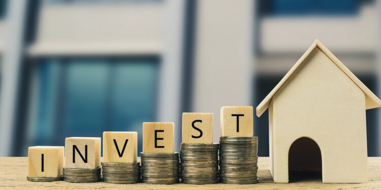 Income Investing - Overview, Features, Advantages